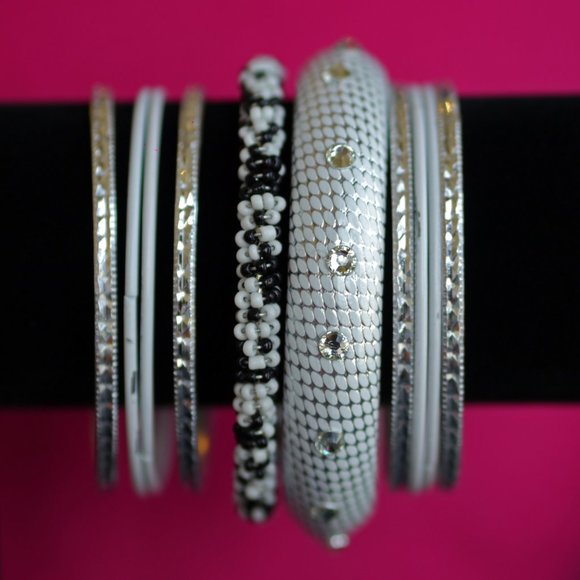 Animal Pattern- Black-White Bangle Set - Picture 6 of 6